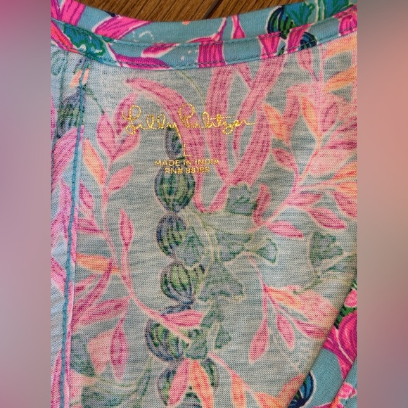 Lilly Pulitzer Knit Mini dress with 3/4 length sleeve - Picture 3 of 3